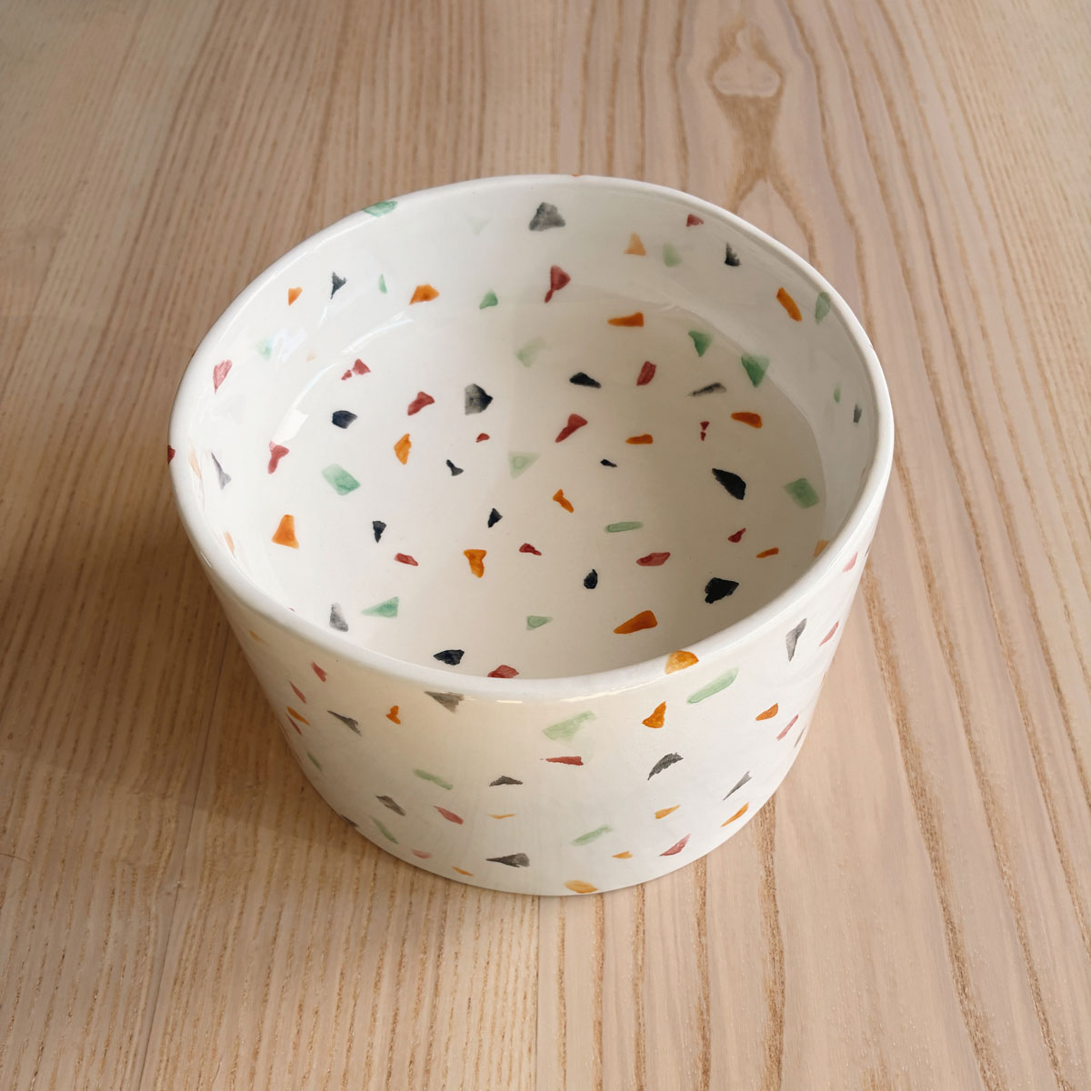 Cuenco elevado de cerámica para gatos - La Isleta - terrazo